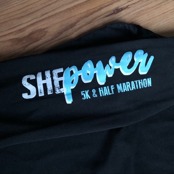 Performance Long Sleeve Tee Shirt SHE POWER MARATHON 1/4 Zip Large Black Women’s - Picture 5 of 16